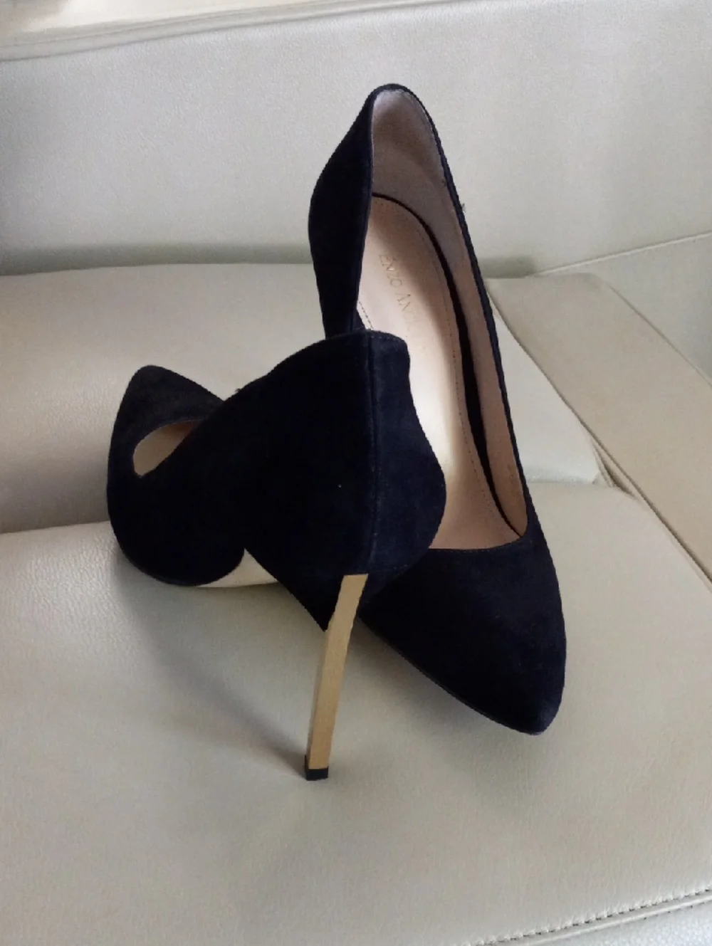 Enzo Angiolini Black Suede Pointed Toe Pumps with Gold Stiletto Heel Size 10M